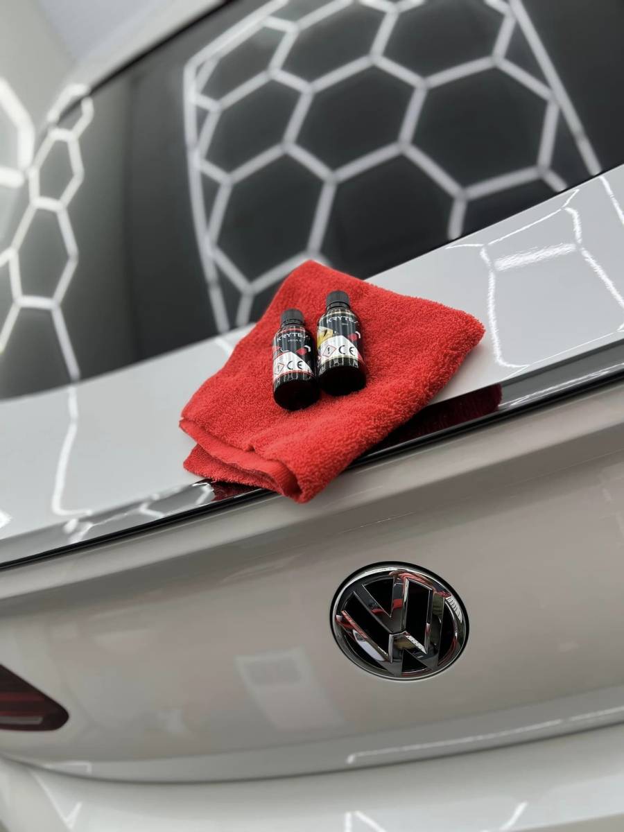 Pose traitement céramique Krytex garantie 5 ans sur Volkswagen Arteon R à Angers