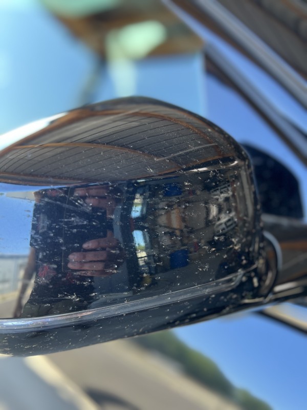 CORRECTION DU VERNIS ET TRAITEMENT CÉRAMIQUE HAUT DE GAMME SUR BMW X5 M 5.0D EN MAYENNE 