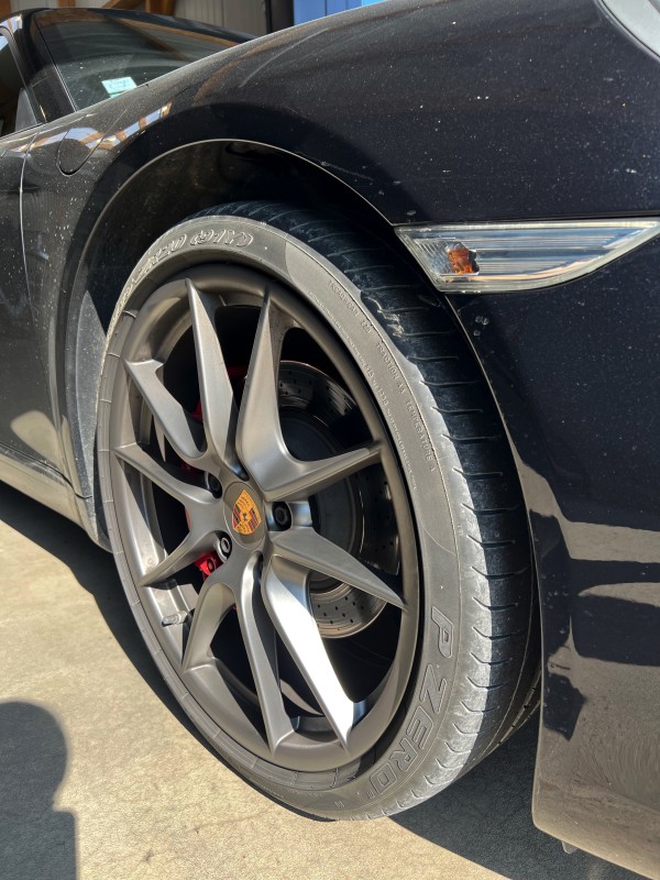 CENTRE ESTHÉTIQUE AUTOMOBILE POUR DETAILING ET POSE D'UN TRAITEMENT CÉRAMIQUE KRYTEX 7h+ Porsche 911 (991) Carrera S à Le Mans proche Laval