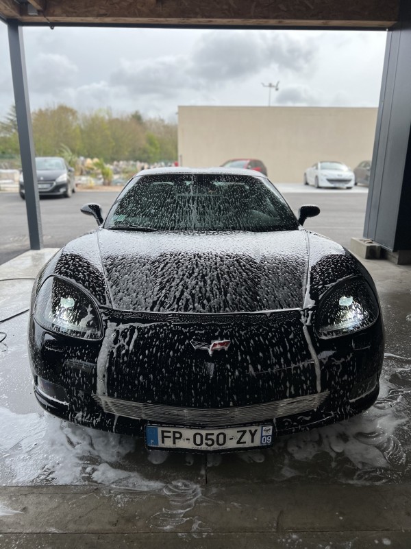 Lustrage et Polissage de Carrosserie pour Corvette à Laval 