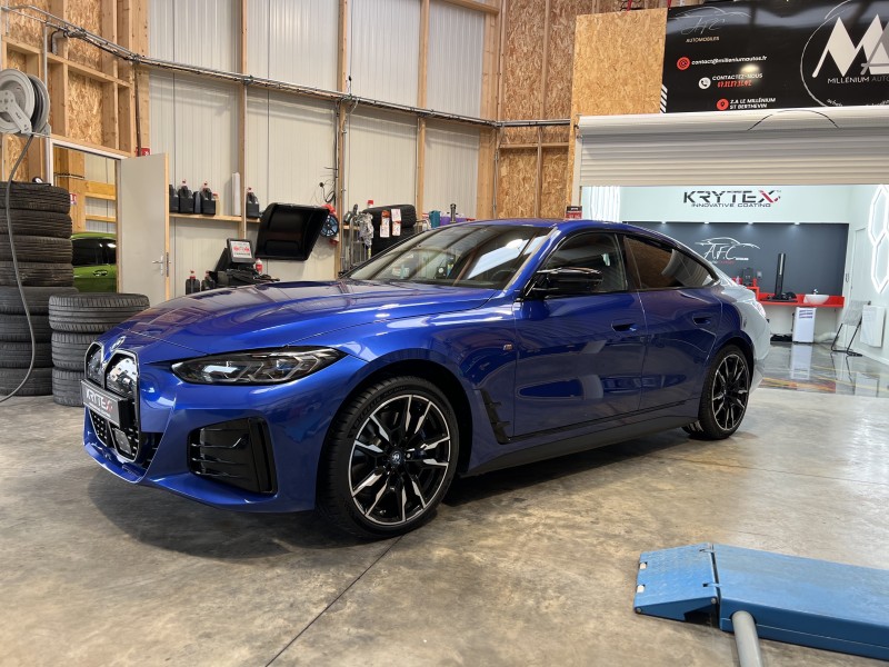 CORRECTION DU VERNIS ET TRAITEMENT CÉRAMIQUE HAUT DE GAMME SUR BMW i4 M EN MAYENNE