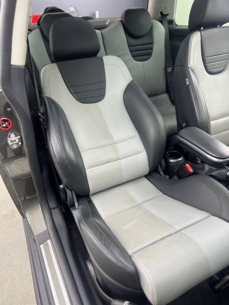 Nettoyage de siège en cuir d'une Mini Cooper S John Works à Rennes