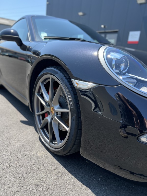 CENTRE ESTHÉTIQUE AUTOMOBILE POUR DETAILING ET POSE D'UN TRAITEMENT CÉRAMIQUE KRYTEX 7h+ Porsche 911 (991) Carrera S à Le Mans proche Laval