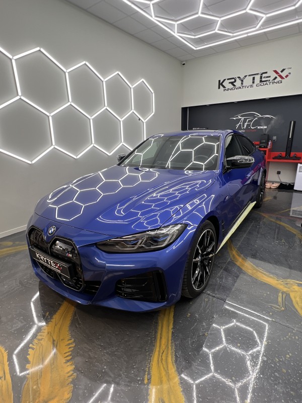 CORRECTION DU VERNIS ET TRAITEMENT CÉRAMIQUE HAUT DE GAMME SUR BMW i4 M EN MAYENNE