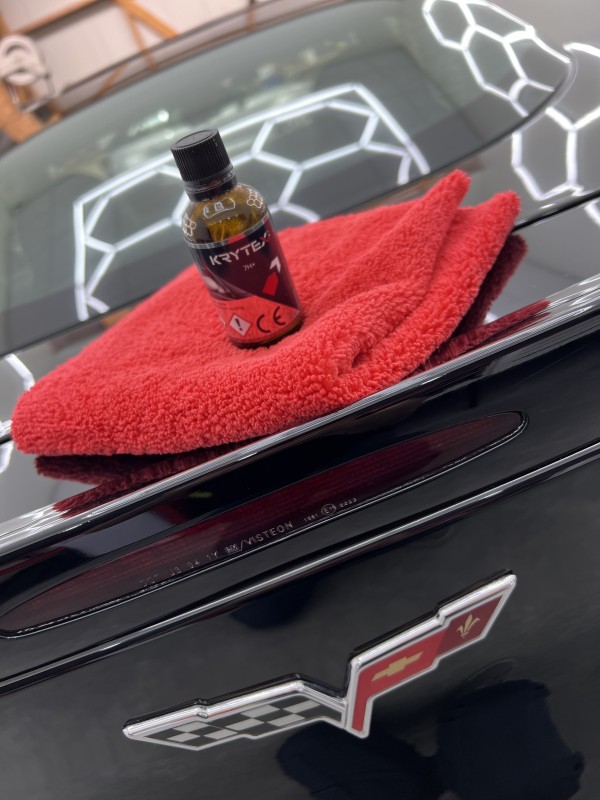 Lustrage et Polissage de Carrosserie pour Corvette à Laval 