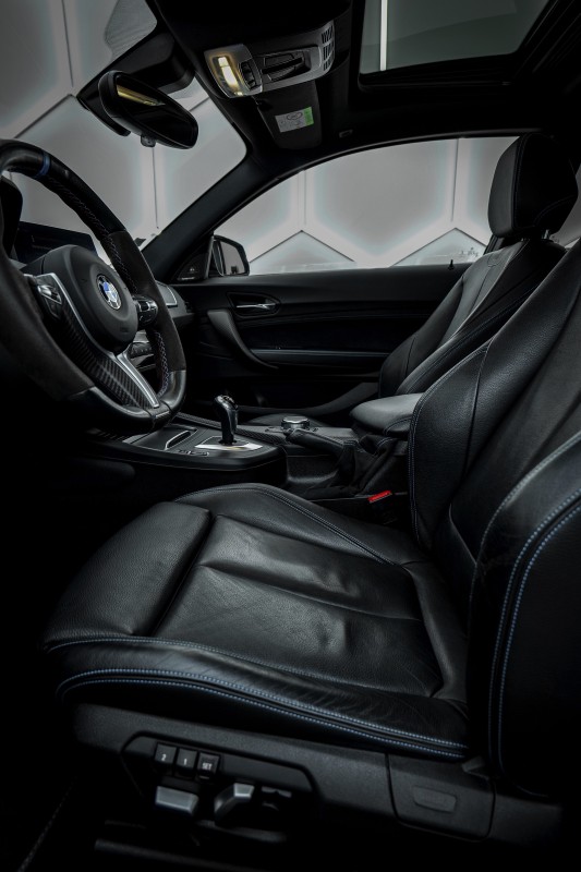 Polissage/lustrage de vernis & pose de céramique Carrosserie Krytex 7h+BMW M2 370ch