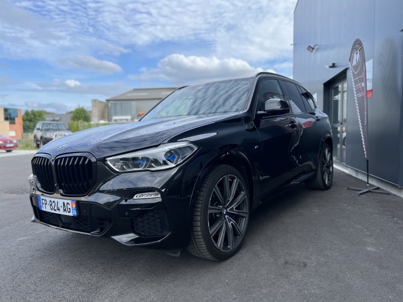 CORRECTION DU VERNIS ET TRAITEMENT CÉRAMIQUE HAUT DE GAMME SUR BMW X5 M 5.0D EN MAYENNE 