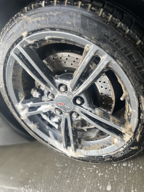 Lustrage et Polissage de Carrosserie pour Corvette à Laval 