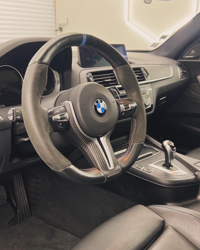 Polissage/lustrage de vernis & pose de céramique Carrosserie Krytex 7h+BMW M2 370ch